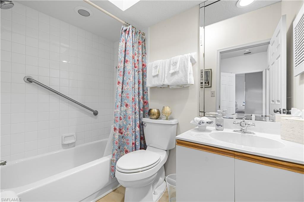 6045 Chardonnay LN 302