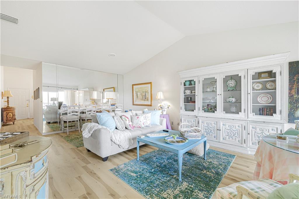 6045 Chardonnay LN 302