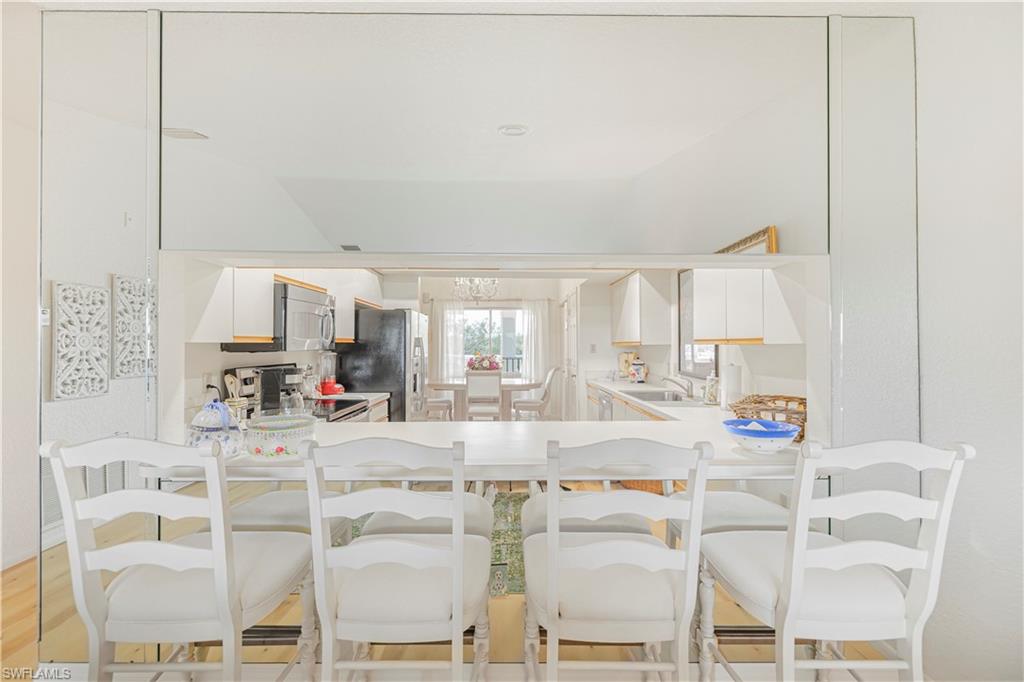 6045 Chardonnay LN 302