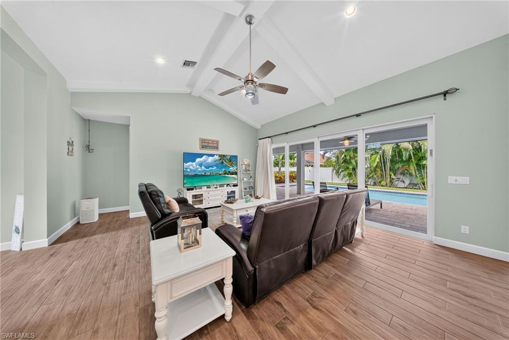 37 Johnnycake DR