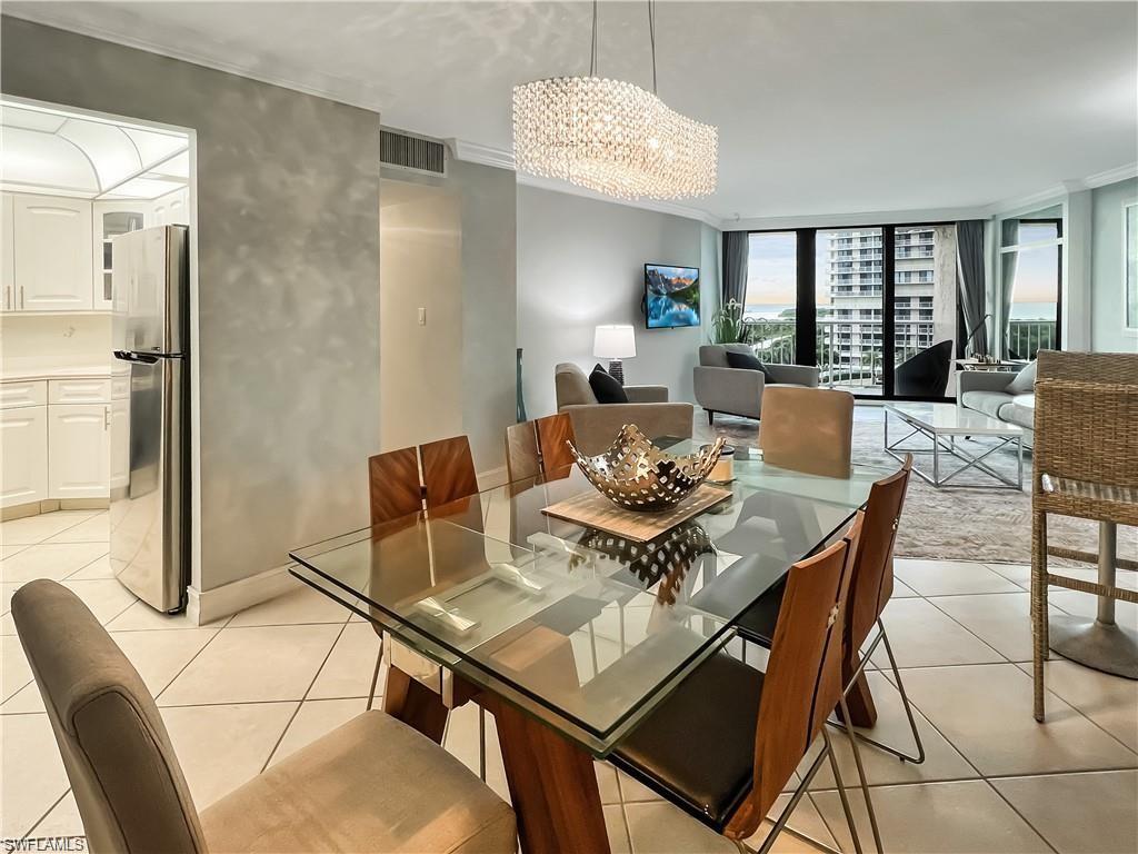 320 Seaview CT 608