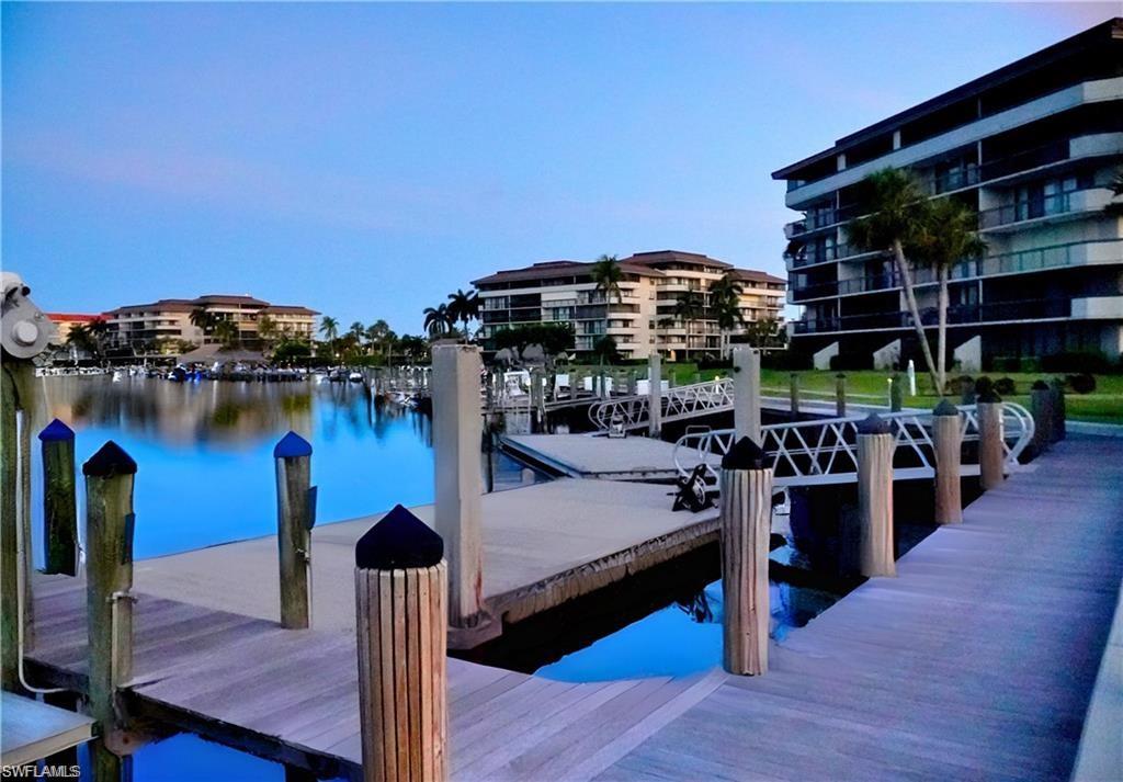 320 Seaview CT 608
