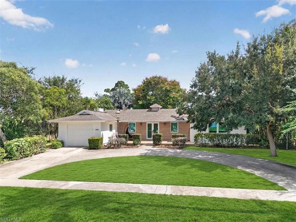 1225 Fruitland AVE