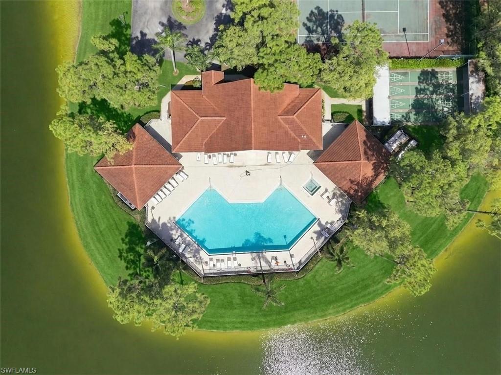 5767 Deauville CIR D106