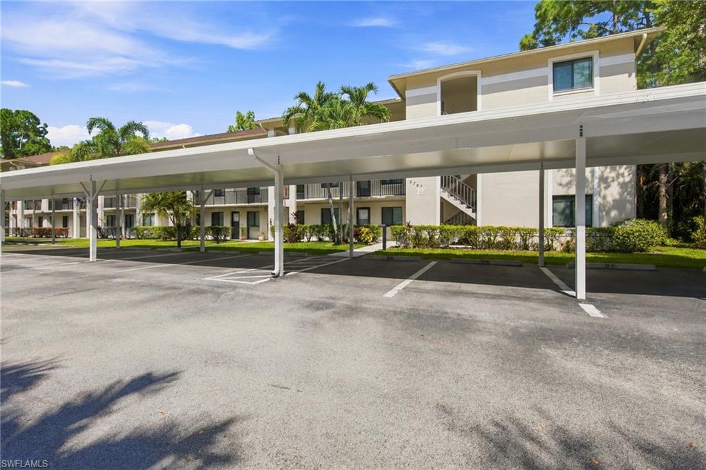 5767 Deauville CIR D106