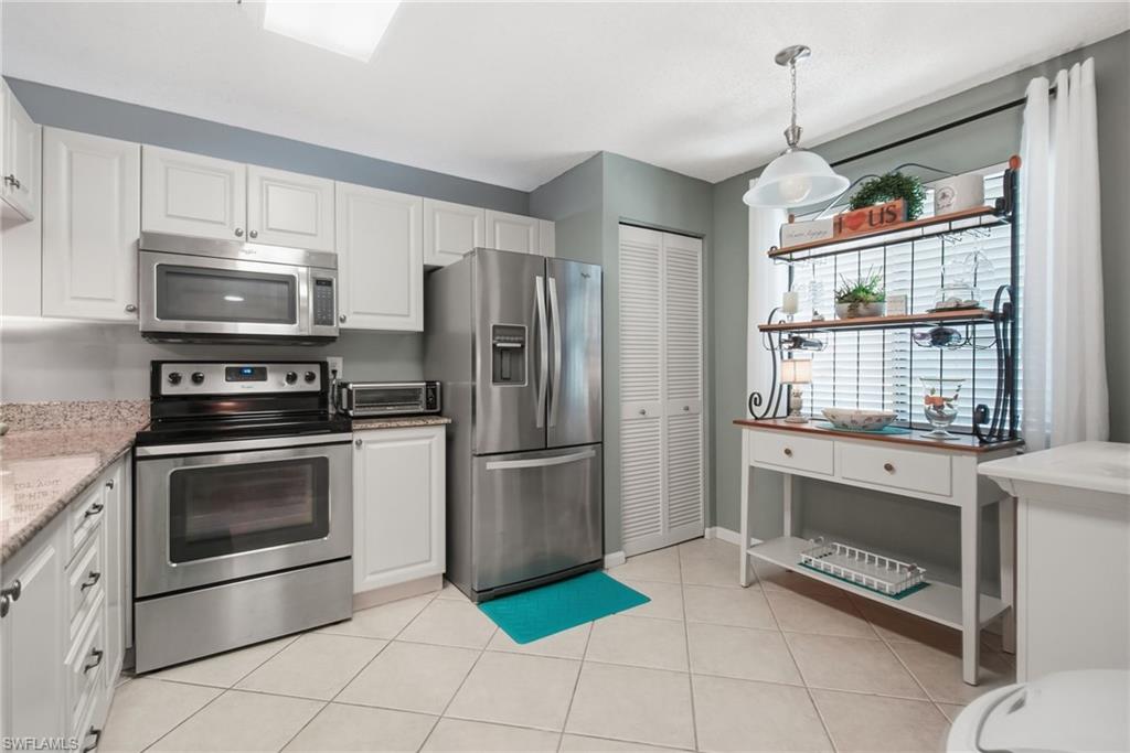 5767 Deauville CIR D106