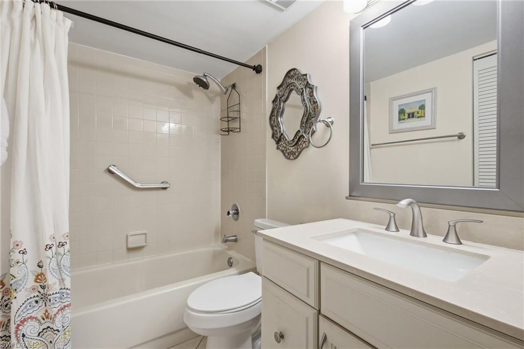 5767 Deauville CIR D106