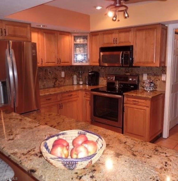 6200 Sea Grass LN