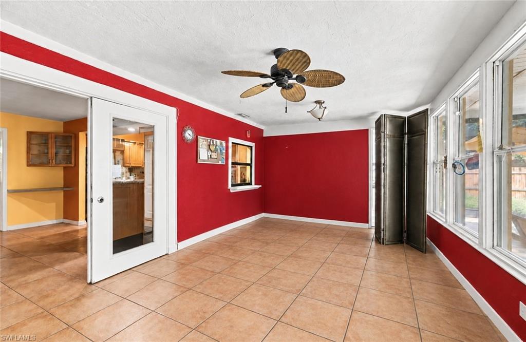 6200 Sea Grass LN