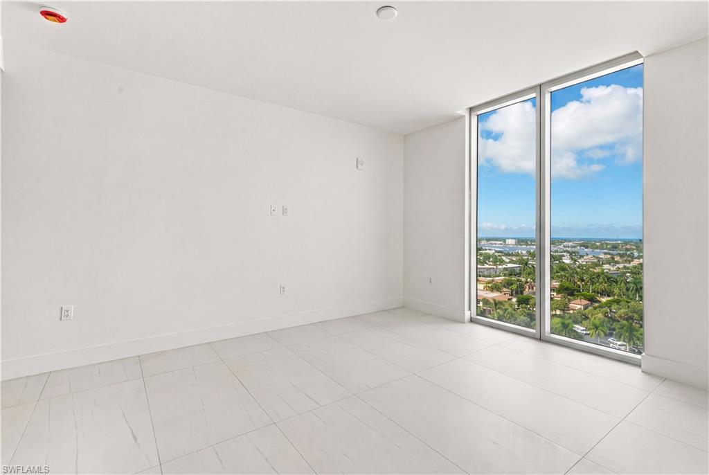 1925 Metropolitan BLVD 1204