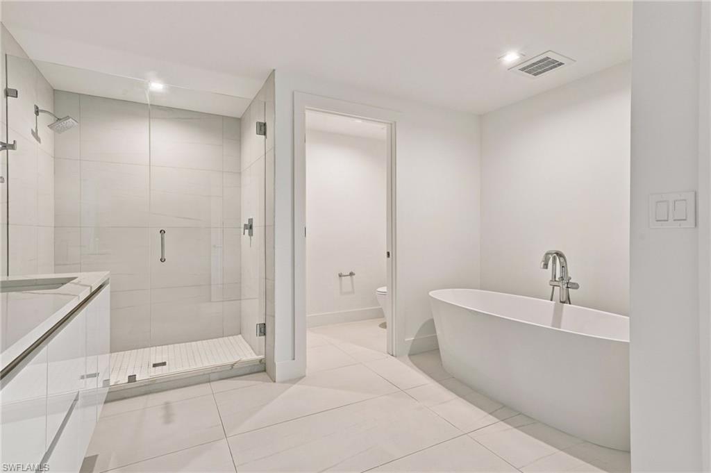 1925 Metropolitan BLVD 1204