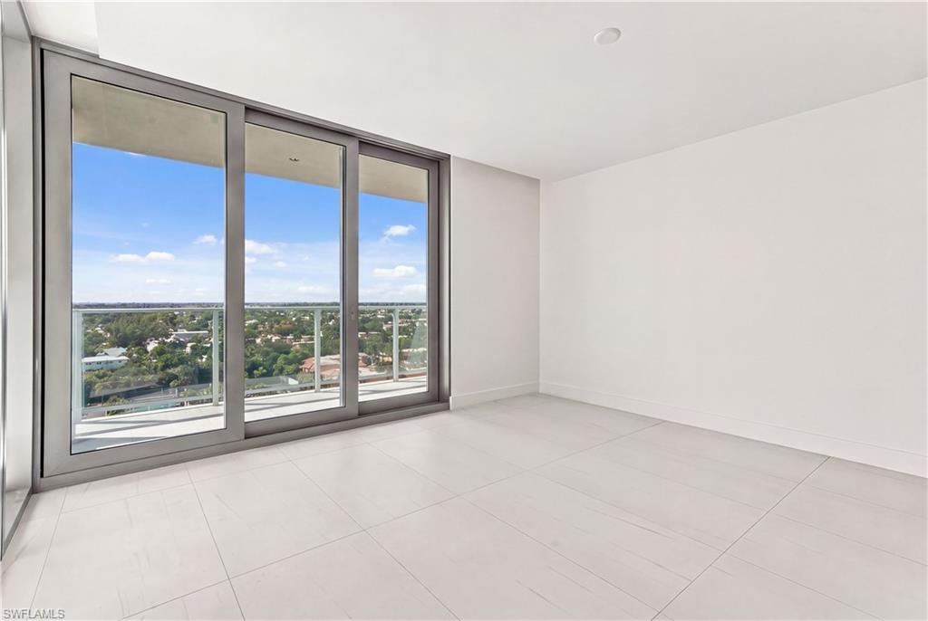 1925 Metropolitan BLVD 1204