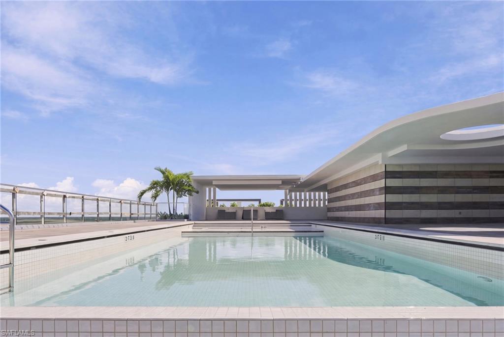 1925 Metropolitan BLVD 1204