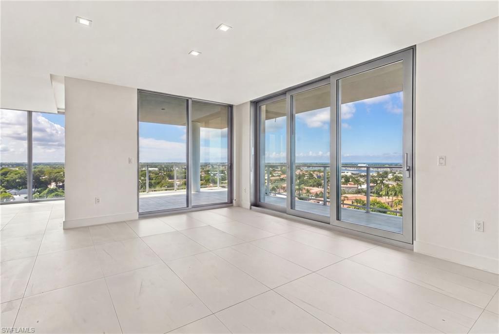 1925 Metropolitan BLVD 1204