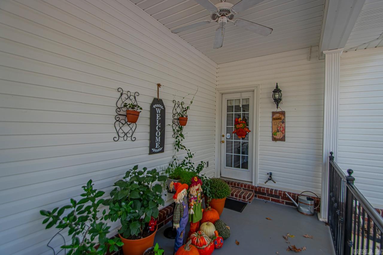 1011 Salina Springs Cove