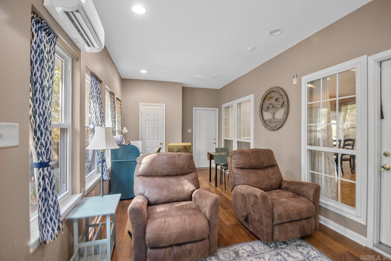 1011 Salina Springs Cove