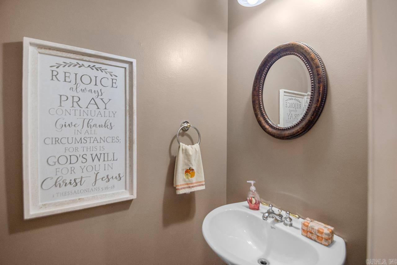 1011 Salina Springs Cove