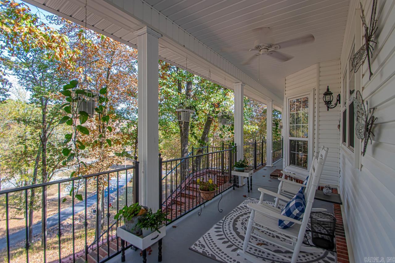 1011 Salina Springs Cove