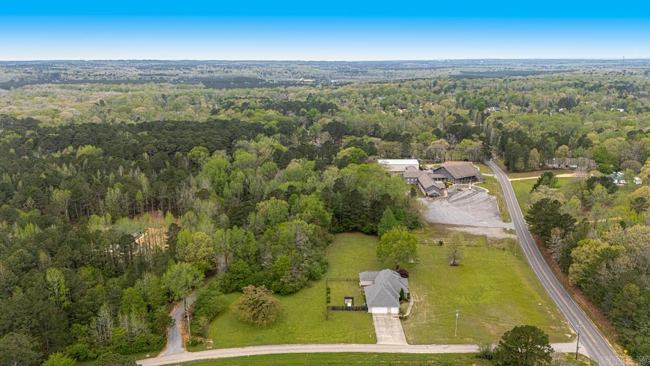 10517 W Sardis