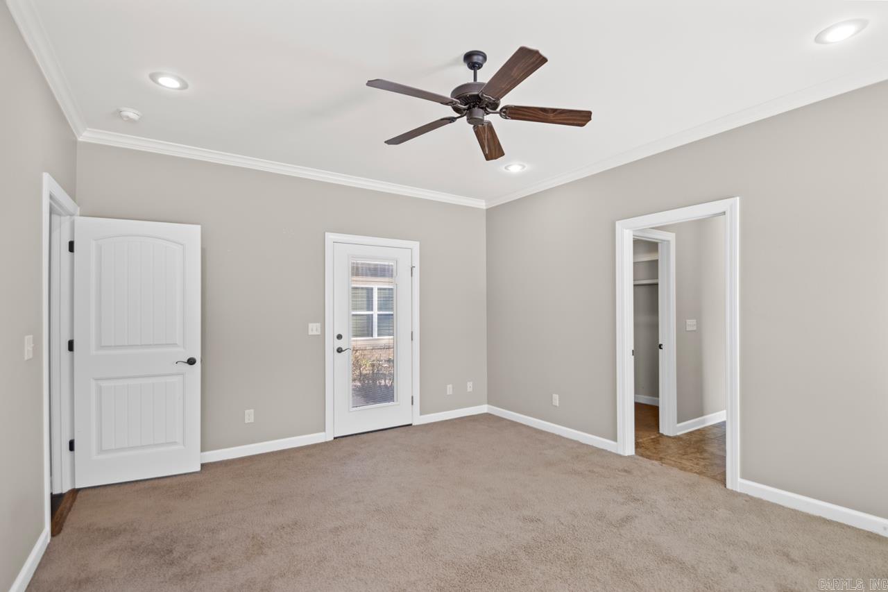 10517 W Sardis