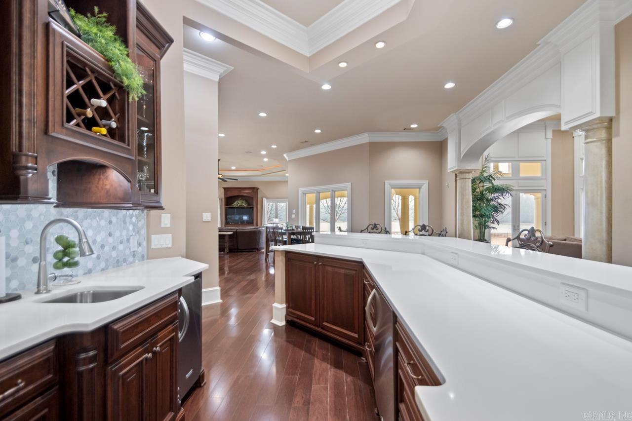 5300 Pleasant Lake Drive