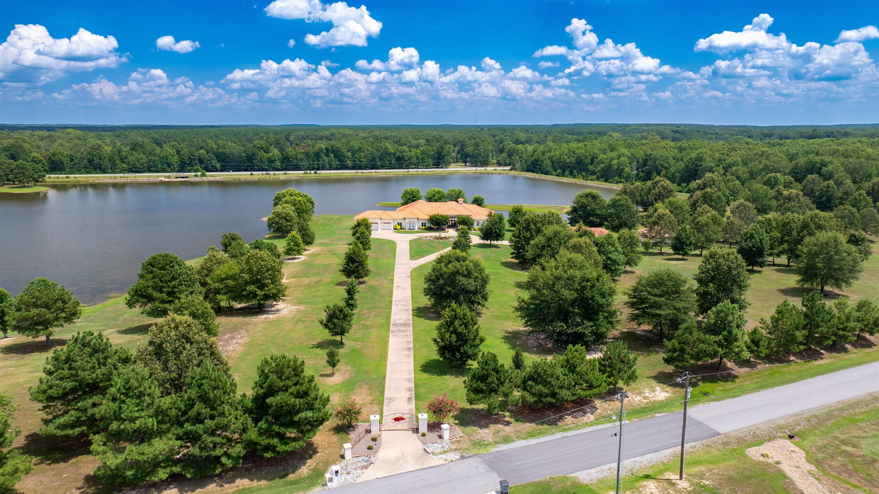 5300 Pleasant Lake Drive