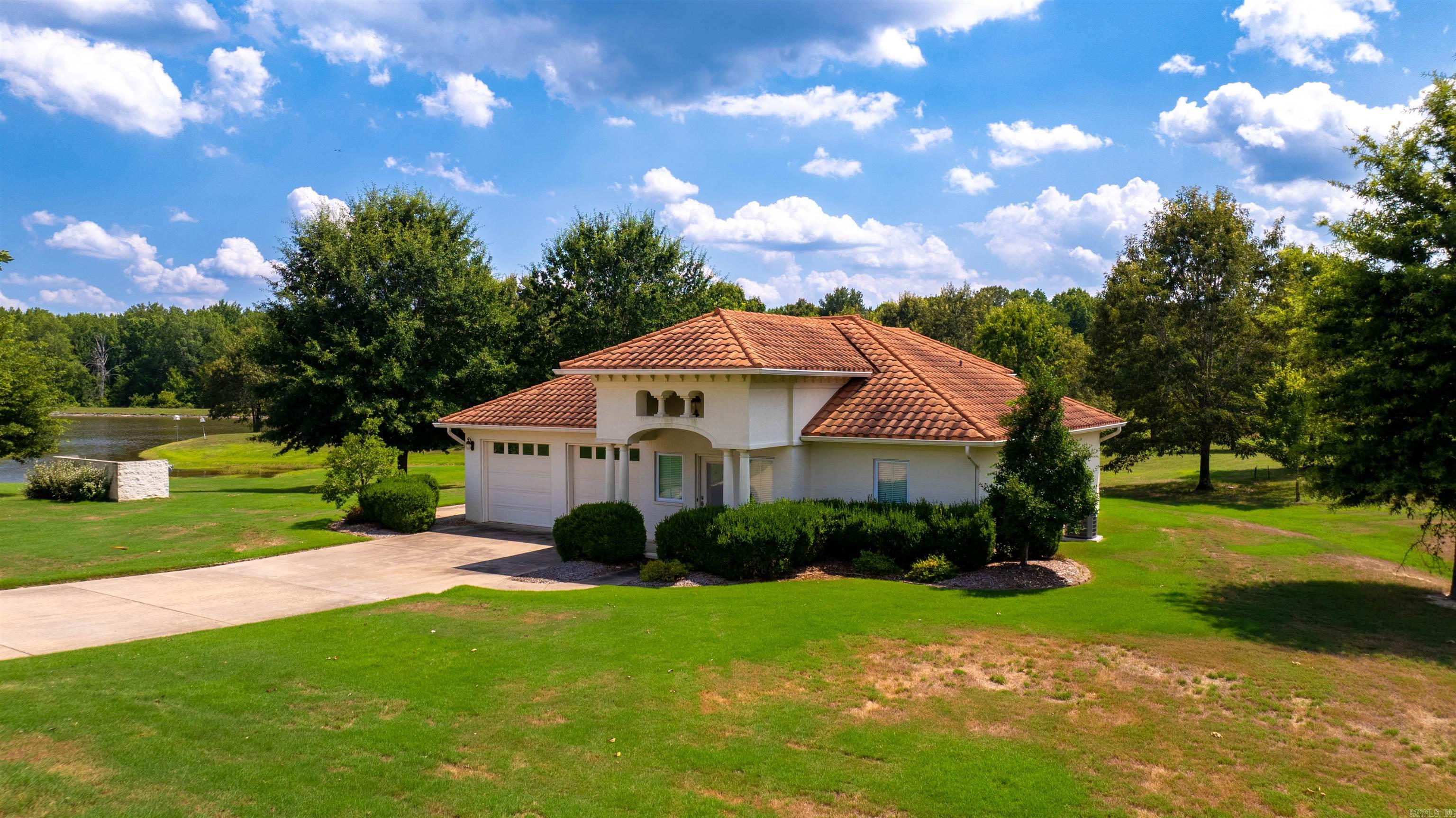 5300 Pleasant Lake Drive