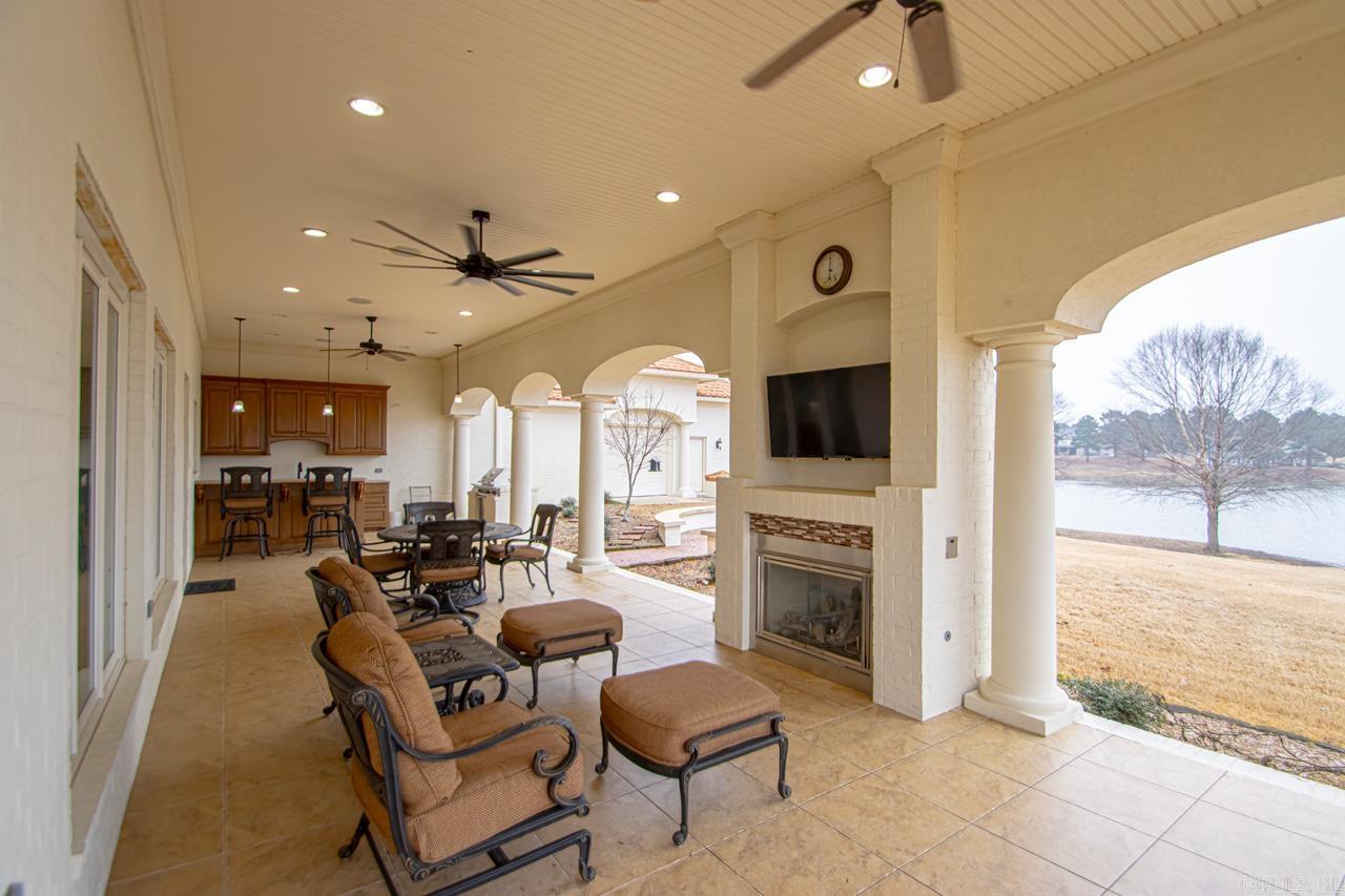 5300 Pleasant Lake Drive