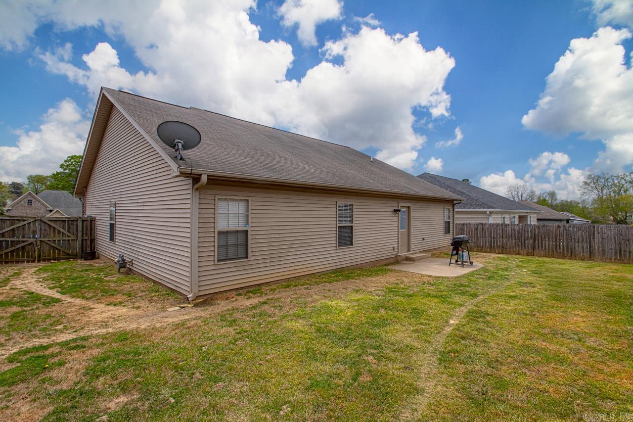 612 Surrey Lane