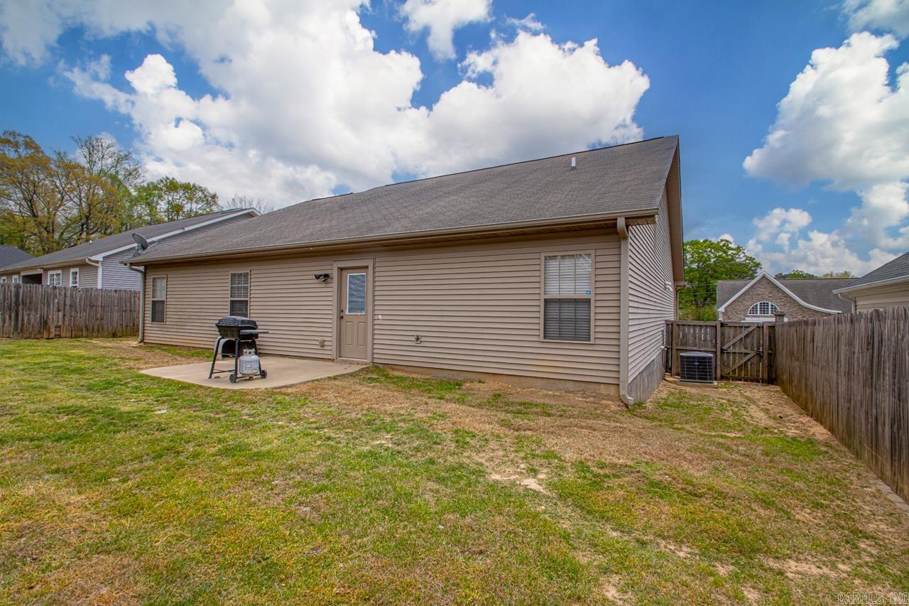 612 Surrey Lane