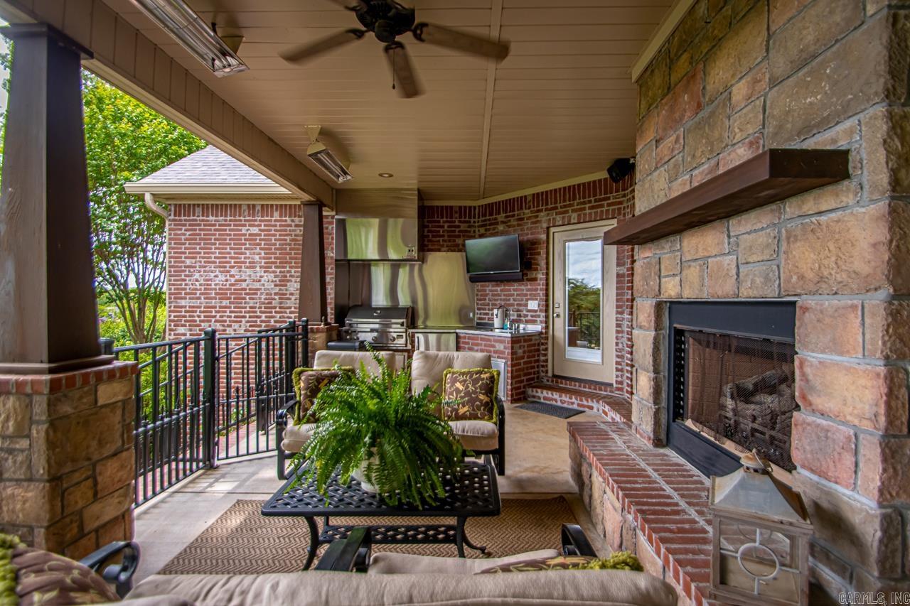 1212 Kenwood Road