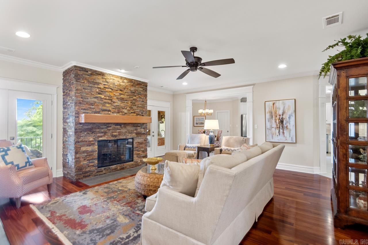 1212 Kenwood Road