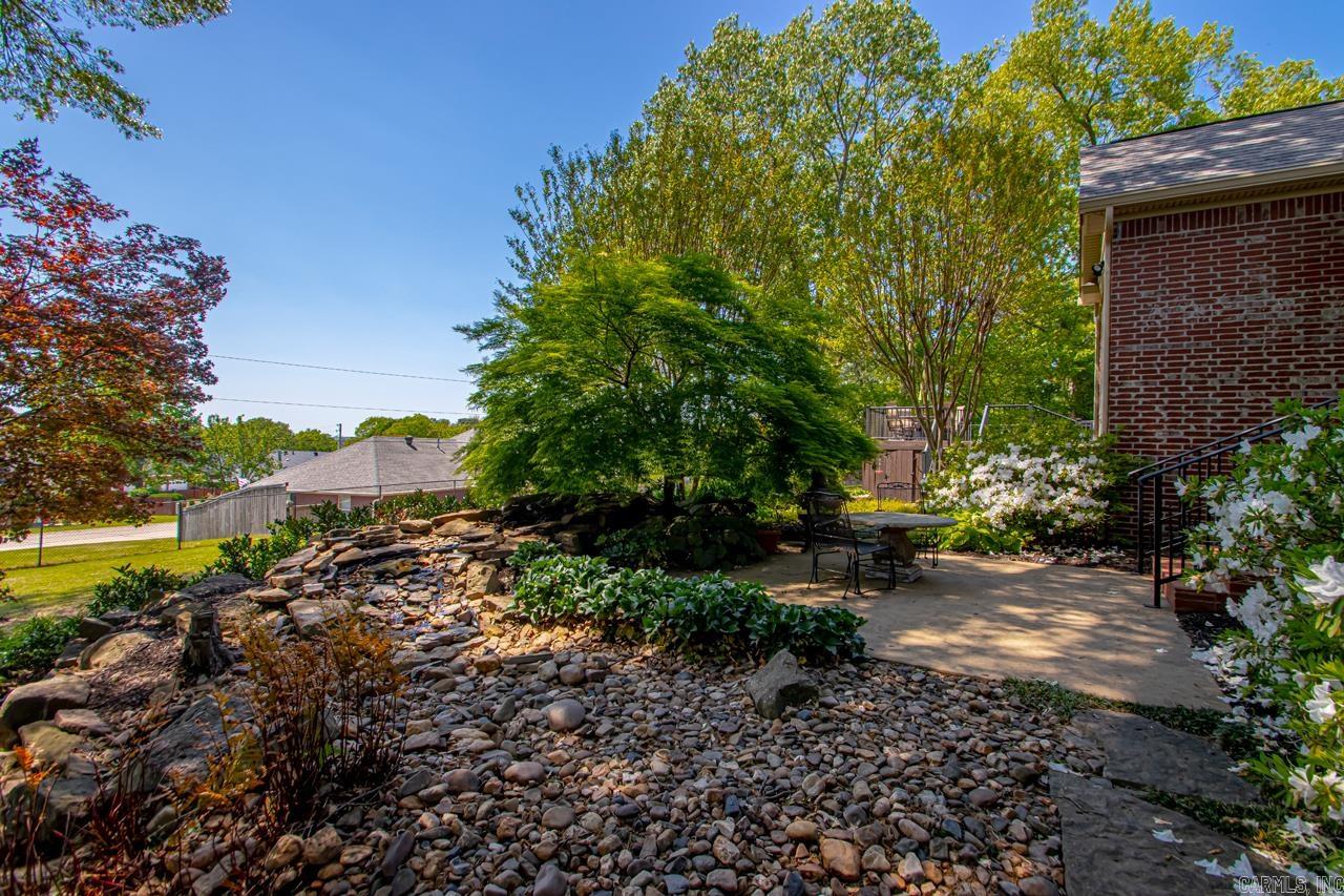 1212 Kenwood Road