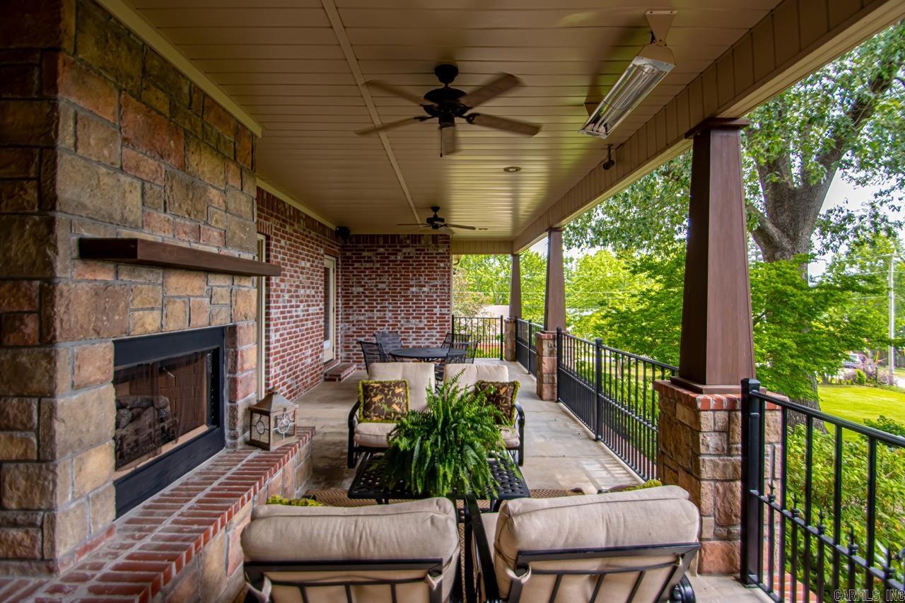 1212 Kenwood Road