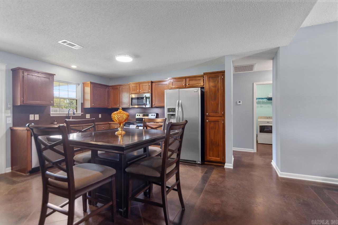 101 Willow Point Drive