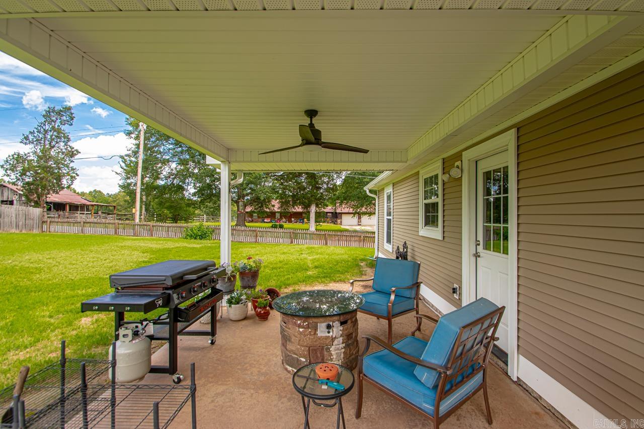 101 Willow Point Drive
