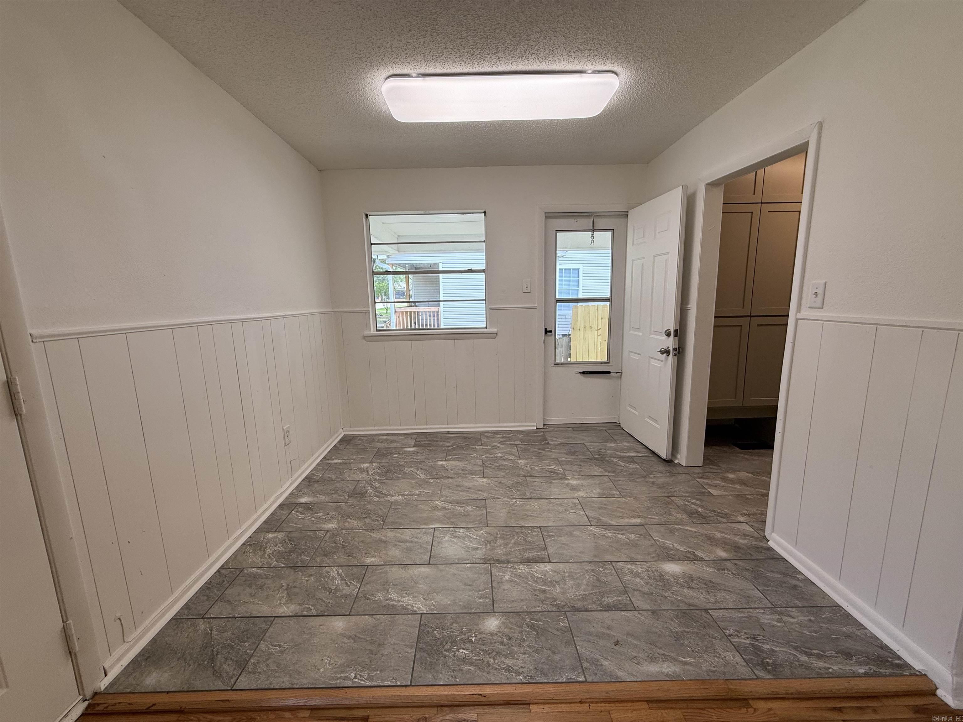 221 Crouch Street