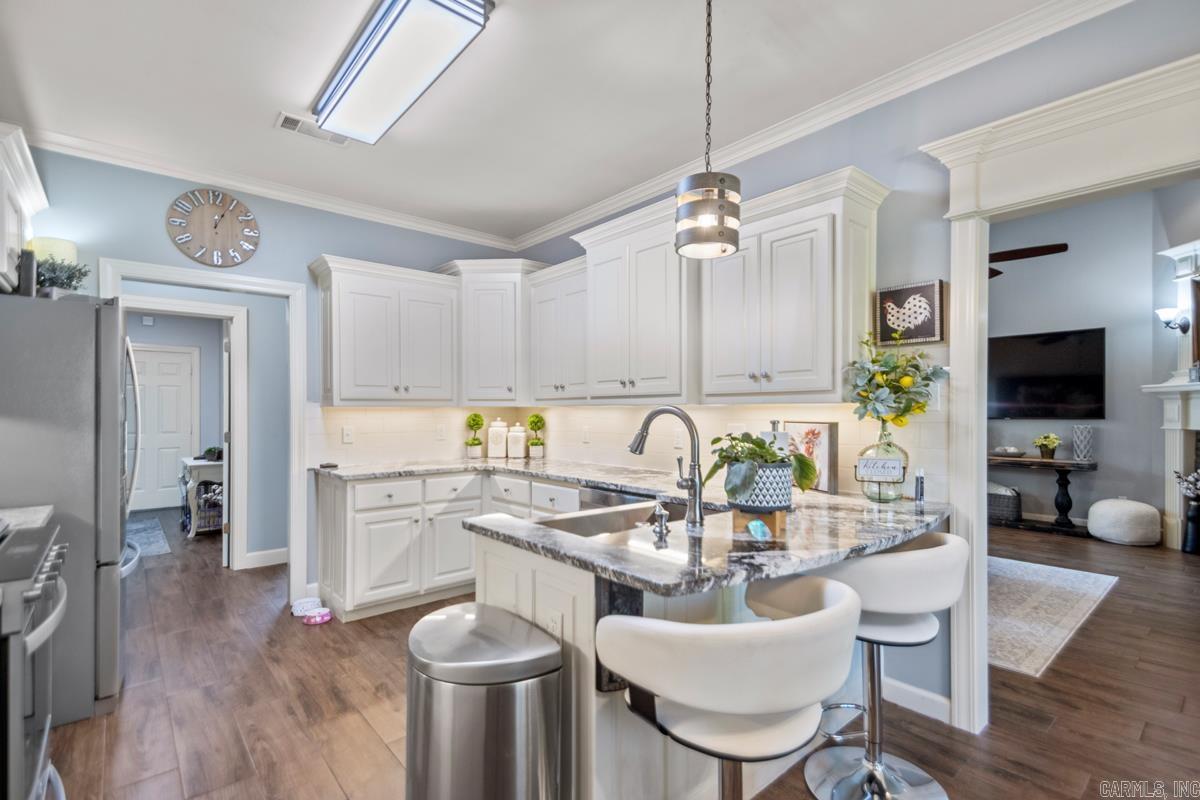 7509 Union Square