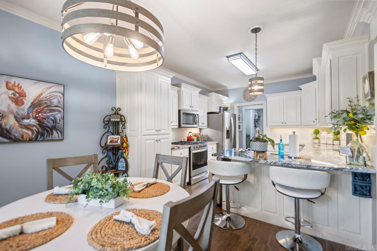 7509 Union Square