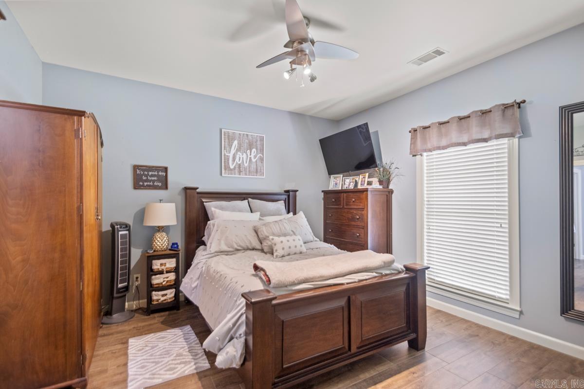 7509 Union Square