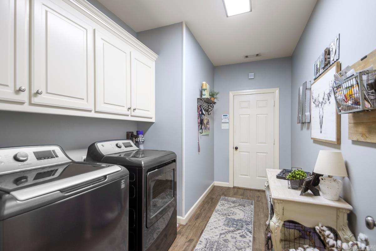 7509 Union Square