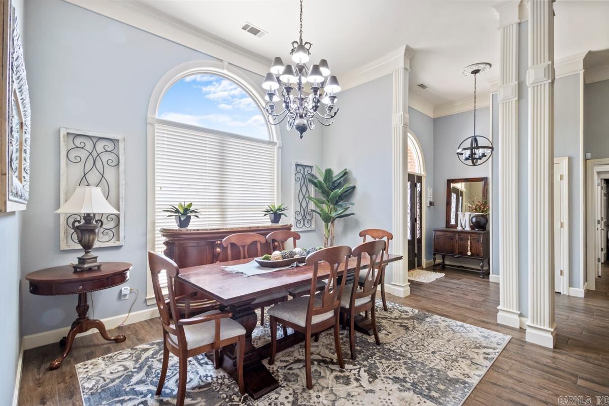 7509 Union Square