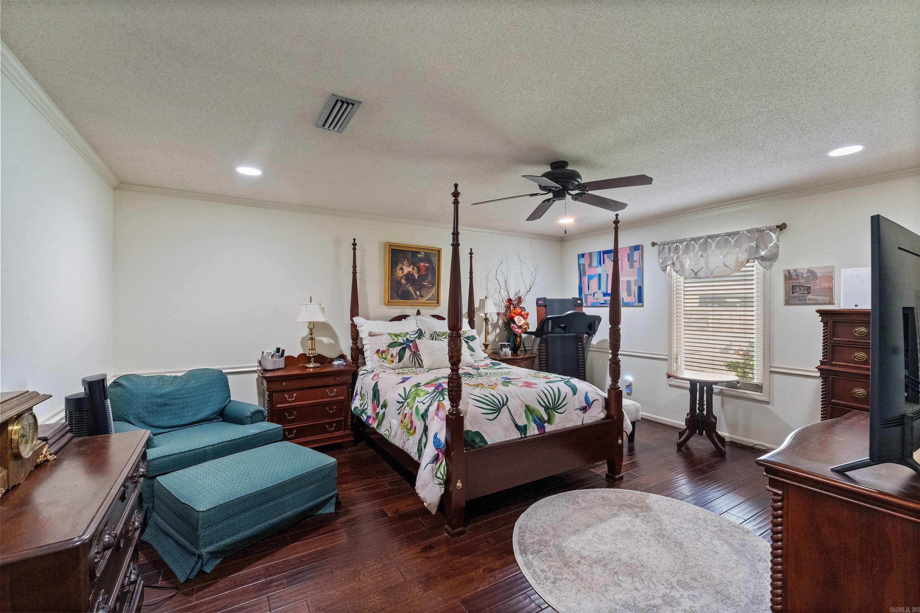 1603 Utopia Street