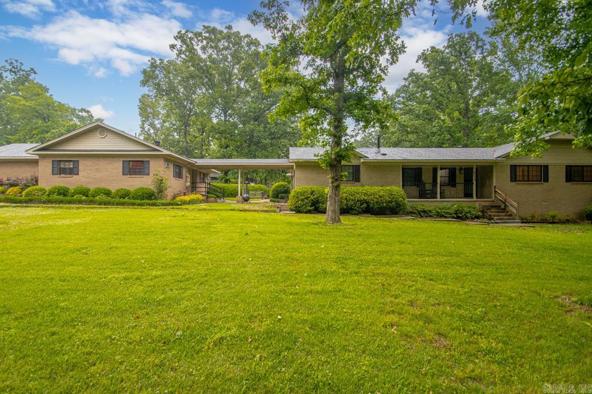 4116 Front Drive