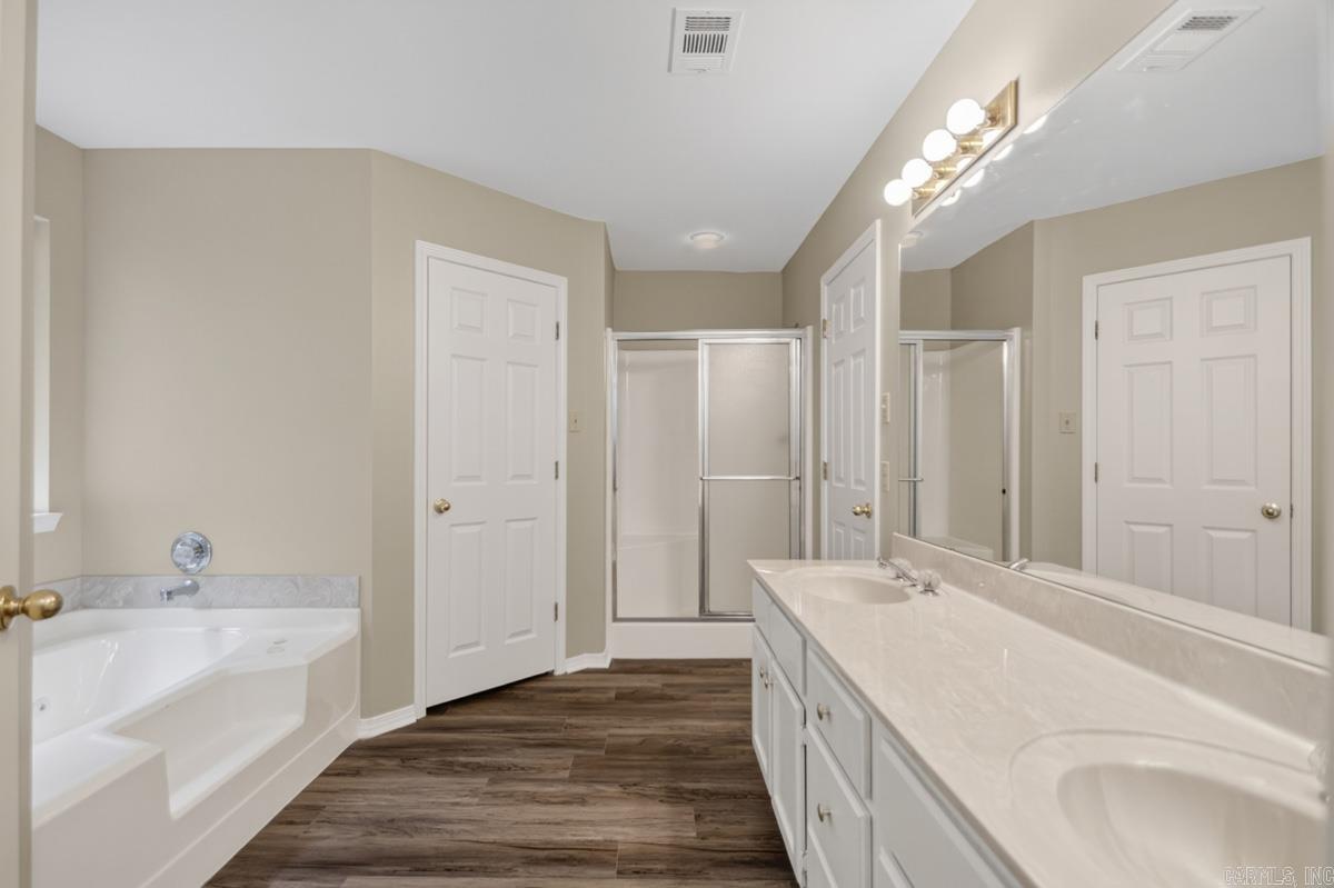 1212 River Oaks Drive