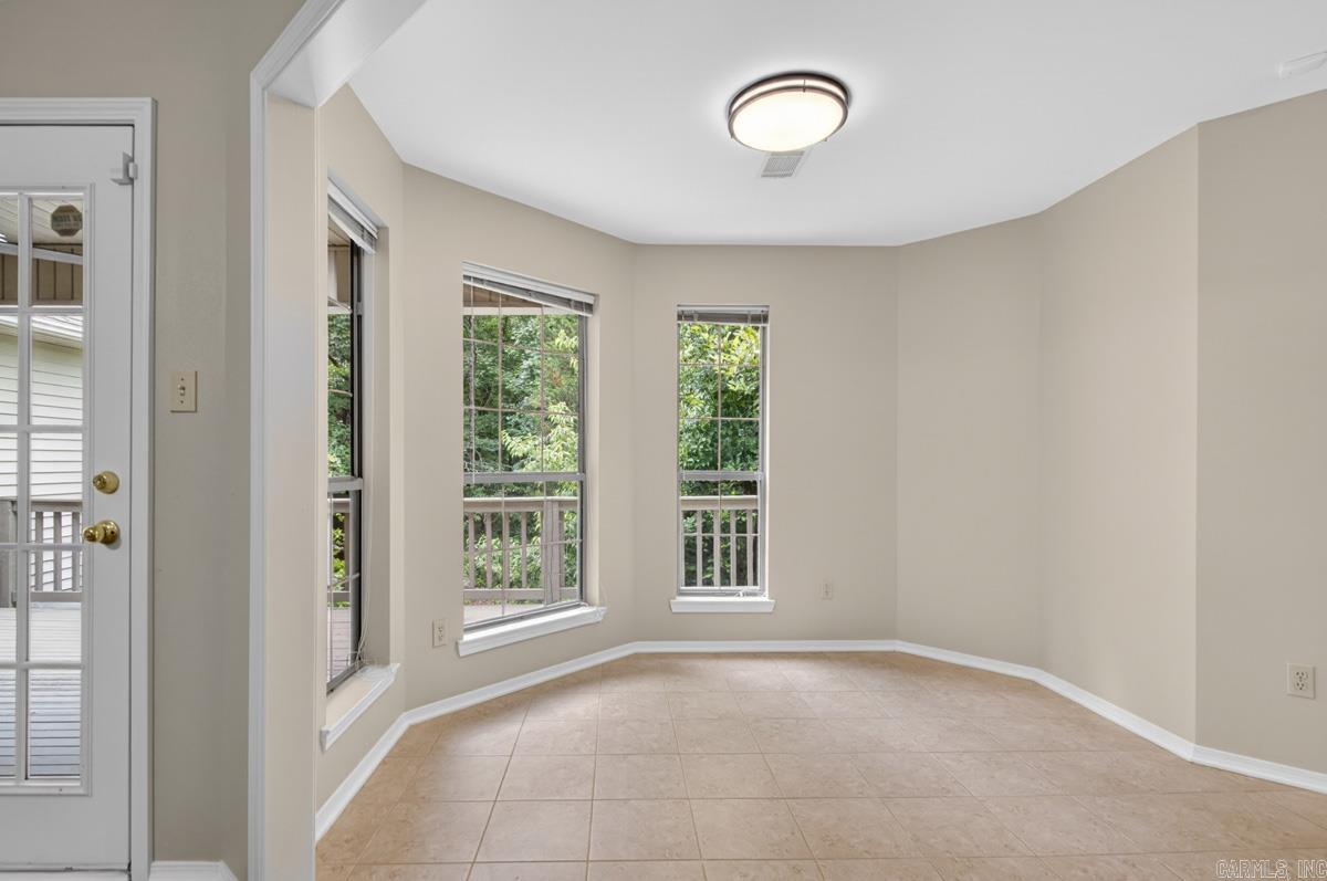 1212 River Oaks Drive