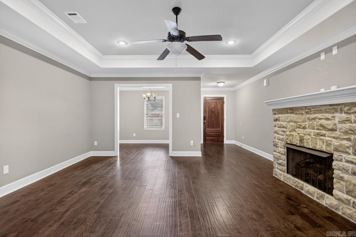 608 Surrey Lane