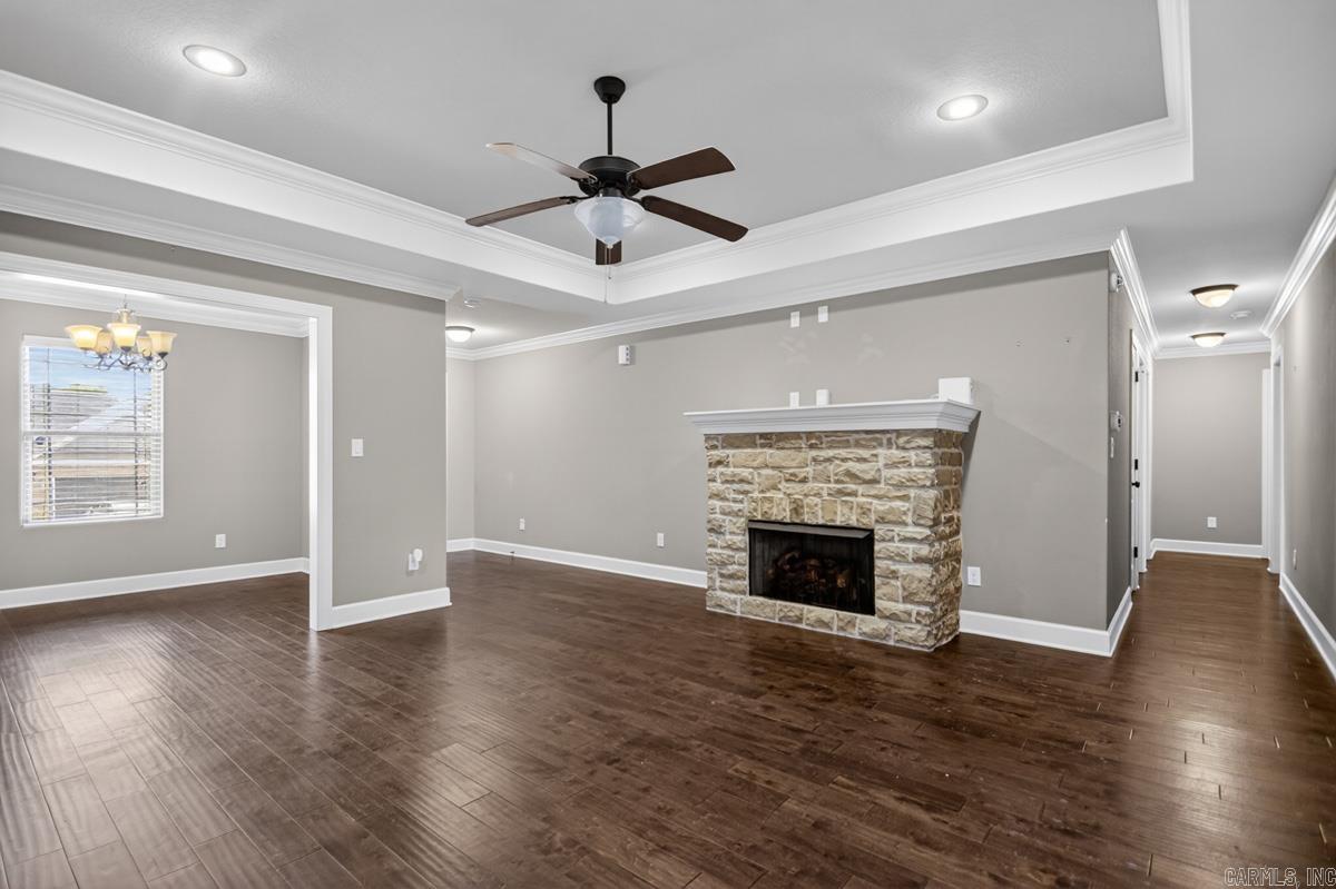 608 Surrey Lane