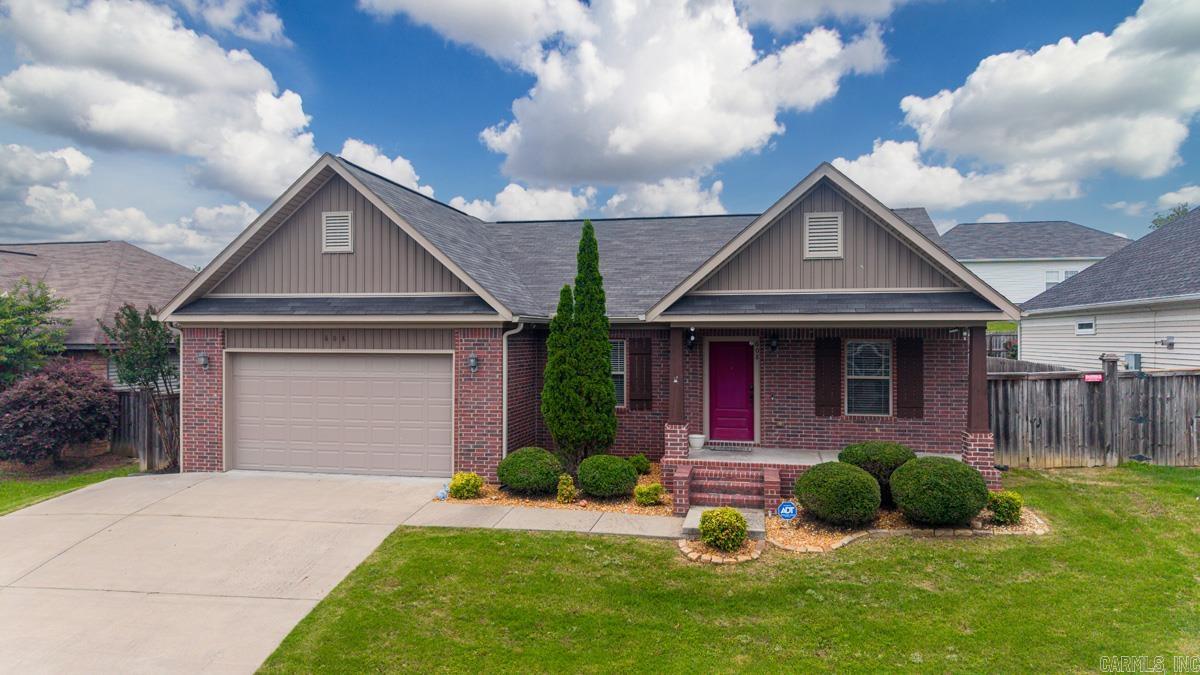 608 Surrey Lane
