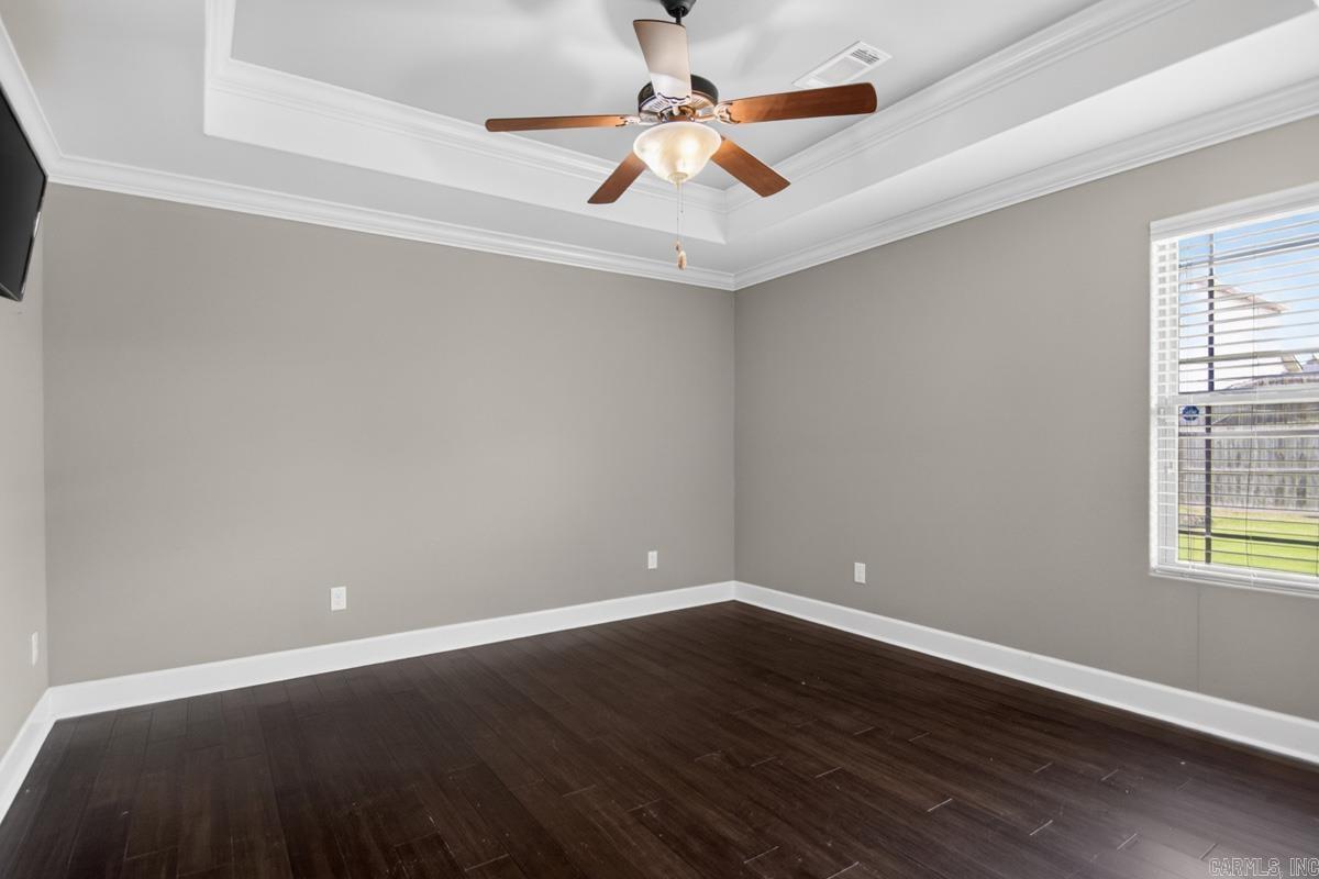 608 Surrey Lane